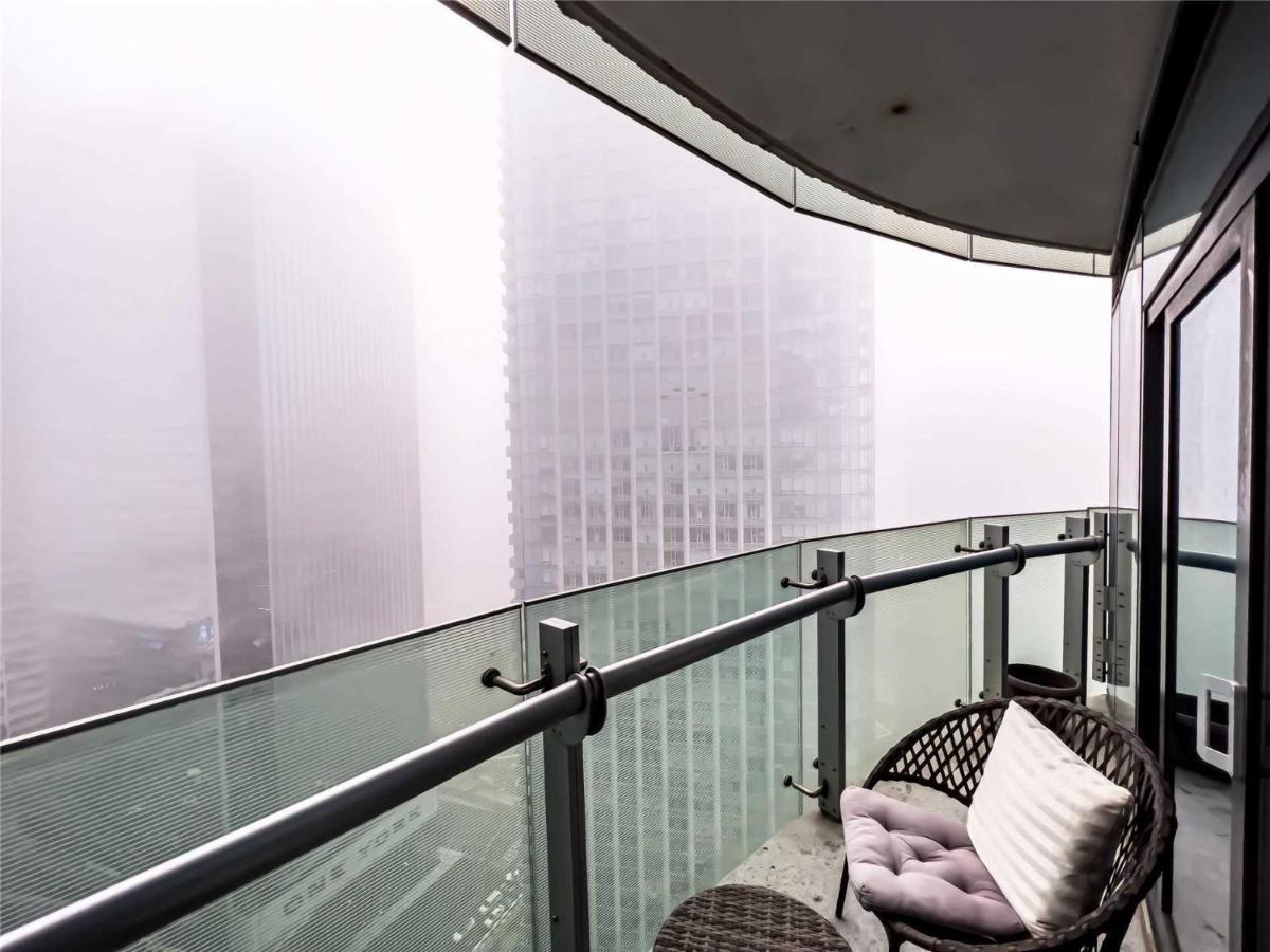 Luxury Condo In The Heart Of Toronto - Next To Scotiabank Arena Ngoại thất bức ảnh